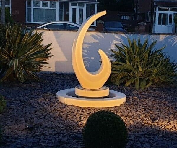 Shard Sculpture Fountain with Sump & Decorative Surround