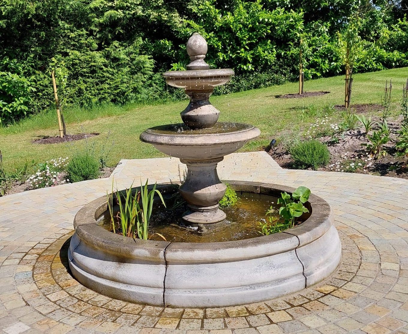 2 Tiered Regis or Regis Ball Fountain with Small Romford Pool Surround