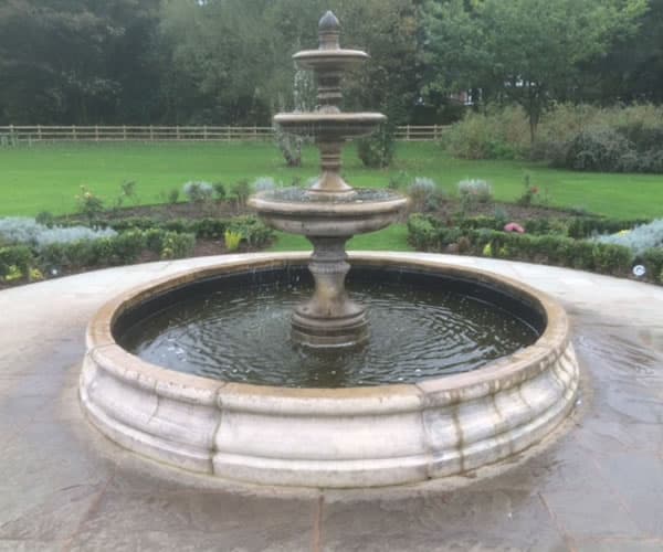3 Tiered Edwardian Fountain with Large Romford Pool Surround