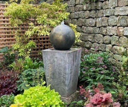 Ball or Canterbury Tub Fountain