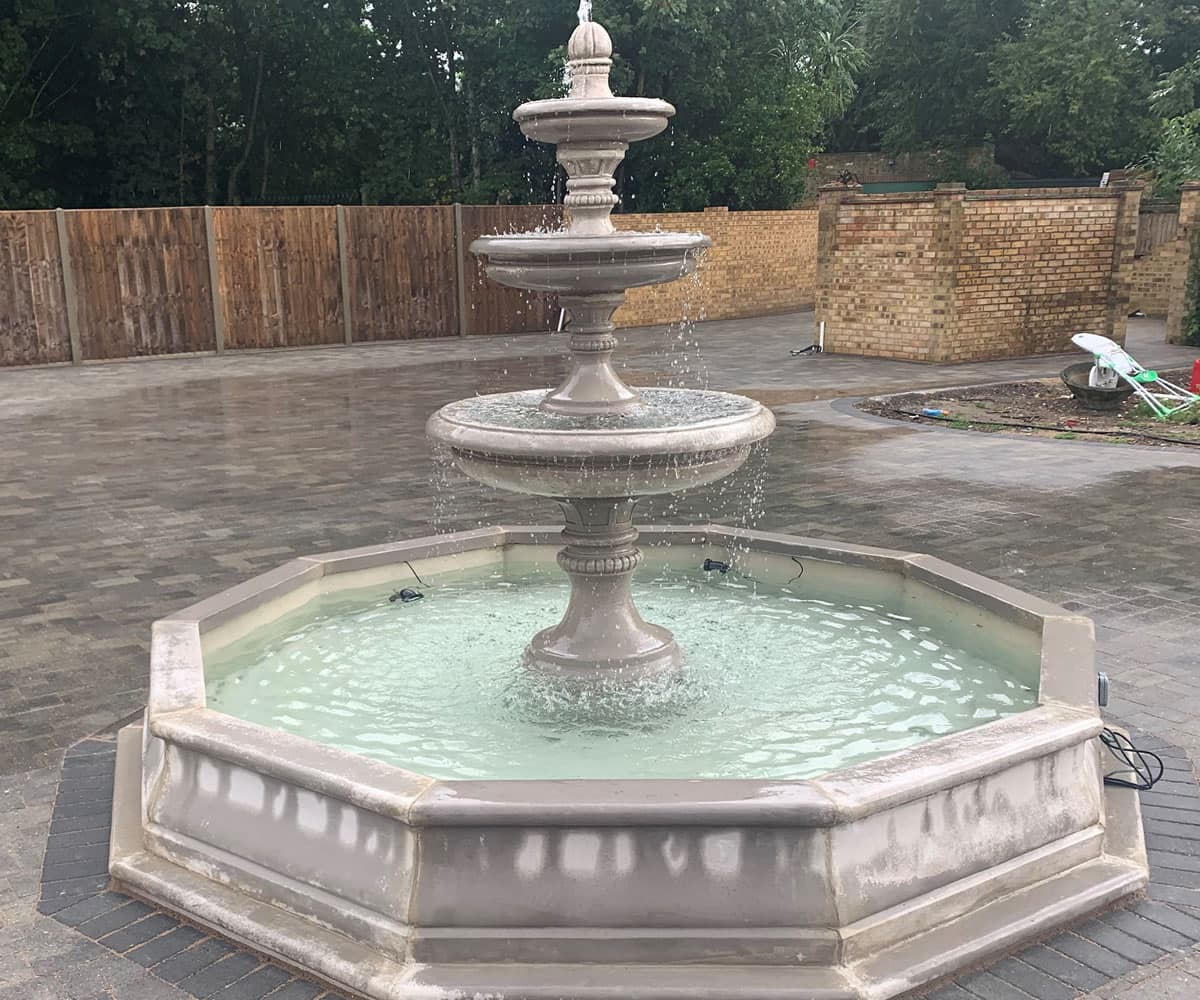 3 Tiered Edwardian Fountain with Large Fronteir Pool Surround