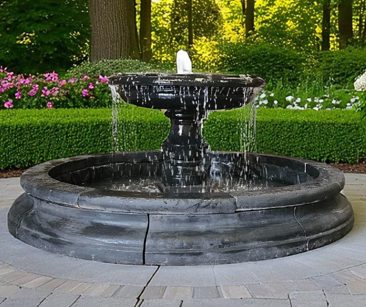 Large single tiered Regis fountain in medium Cambridge double pool surround.